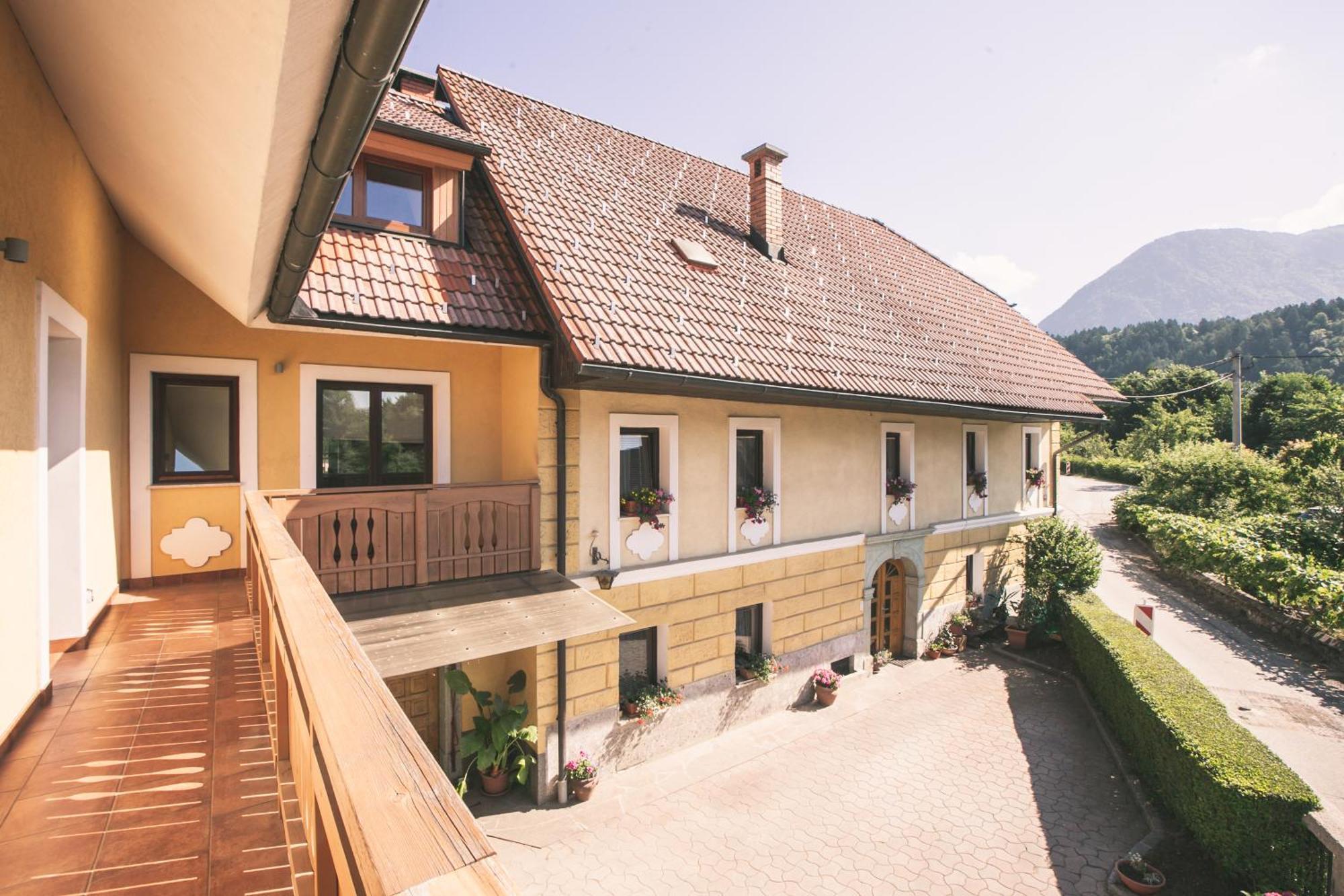 Mama Mia Apartments Radovljica Exterior photo
