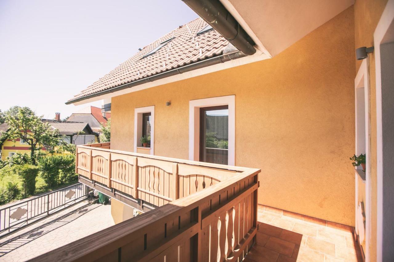 Mama Mia Apartments Radovljica Exterior photo